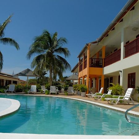 Aruba Quality Apartments & Suites Palm Beach Екстер'єр фото