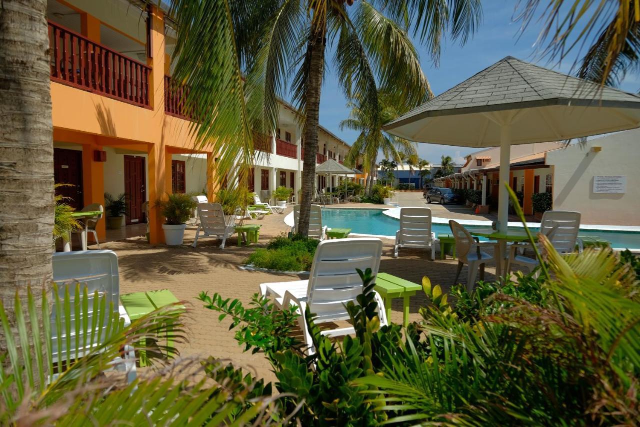 Aruba Quality Apartments & Suites Palm Beach Екстер'єр фото