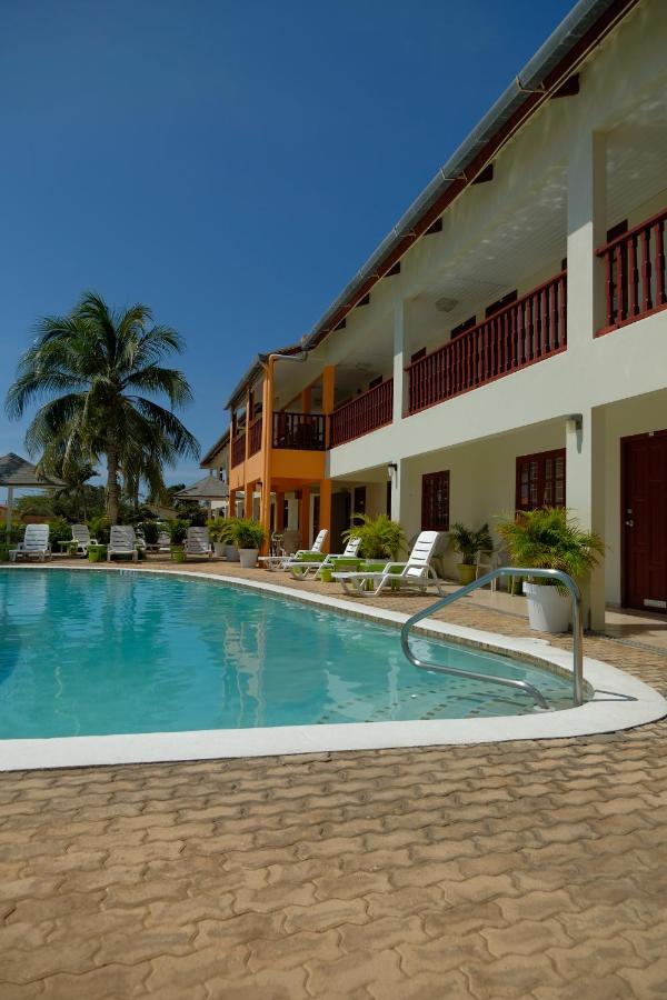 Aruba Quality Apartments & Suites Palm Beach Екстер'єр фото