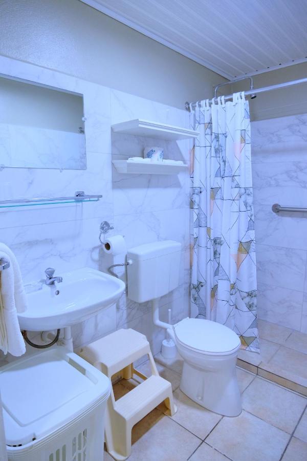 Aruba Quality Apartments & Suites Palm Beach Екстер'єр фото