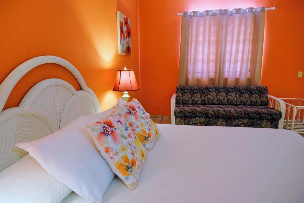 Aruba Quality Apartments & Suites Palm Beach Екстер'єр фото