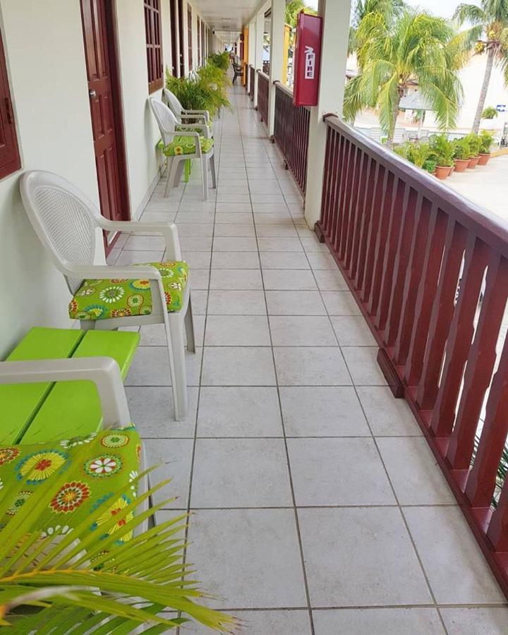 Aruba Quality Apartments & Suites Palm Beach Екстер'єр фото